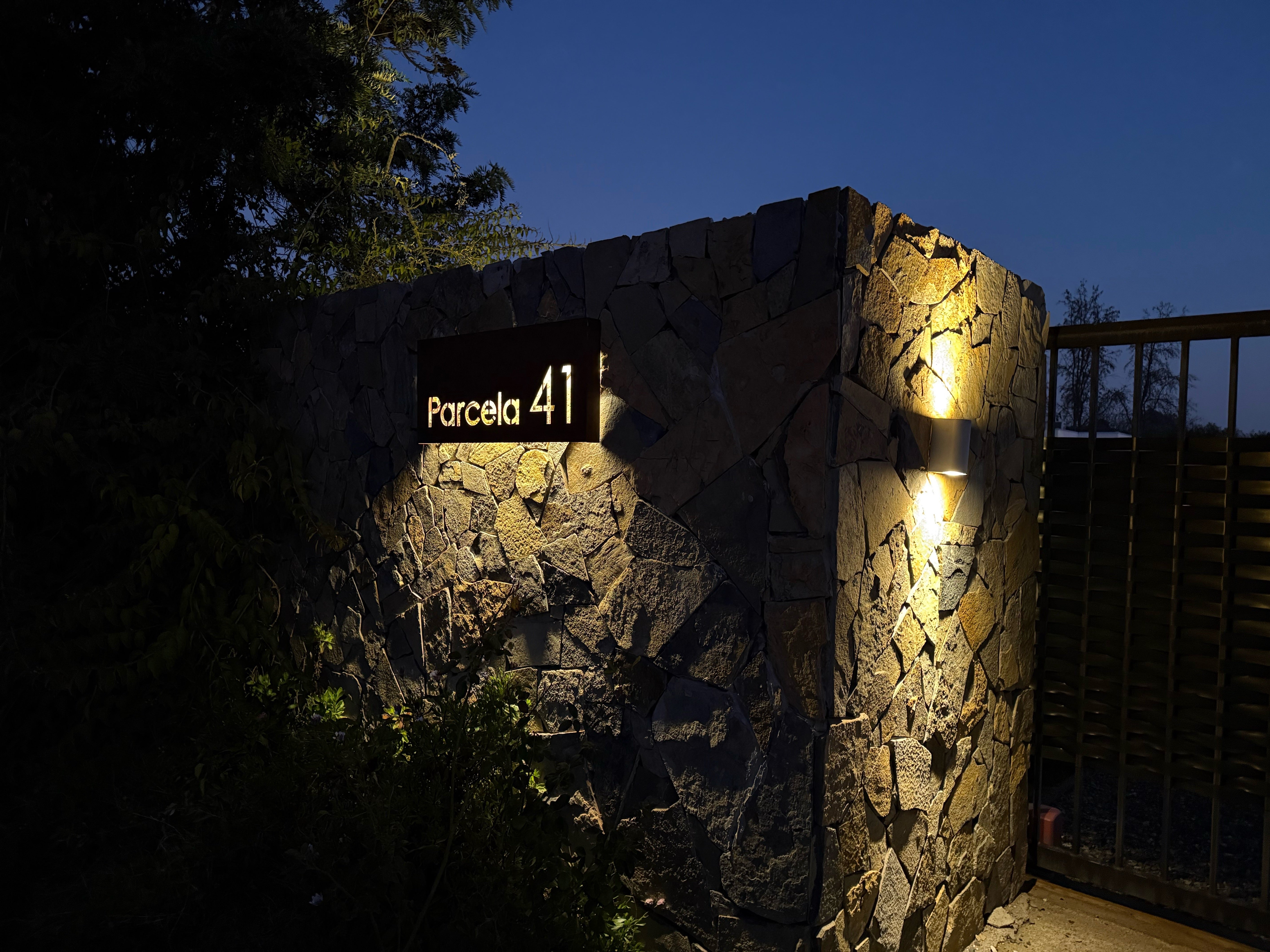 Número Retroiluminado LED - Caja 3D Metal para Casa