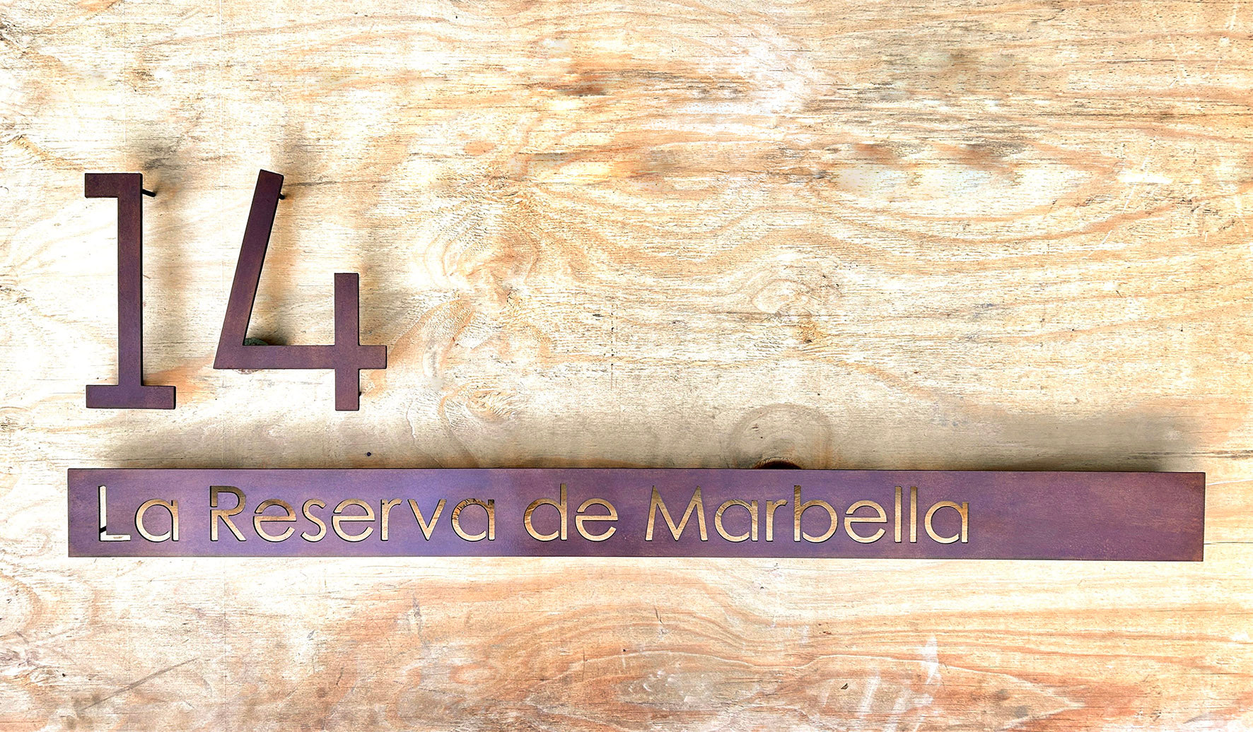 Número Suelto y Placa Nombre