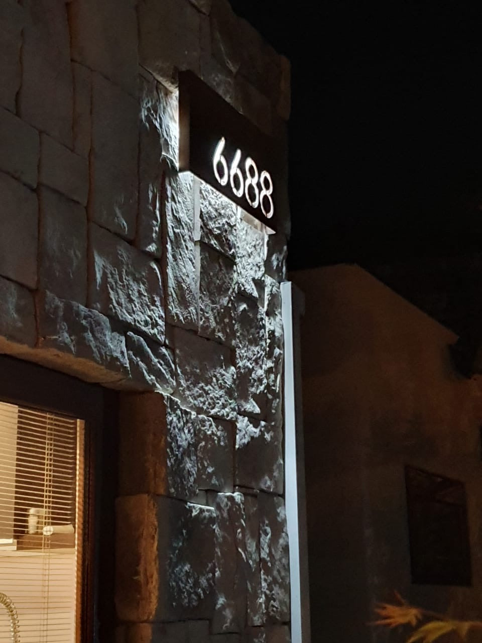 Número Retroiluminado LED - Caja 3D Metal para Casa