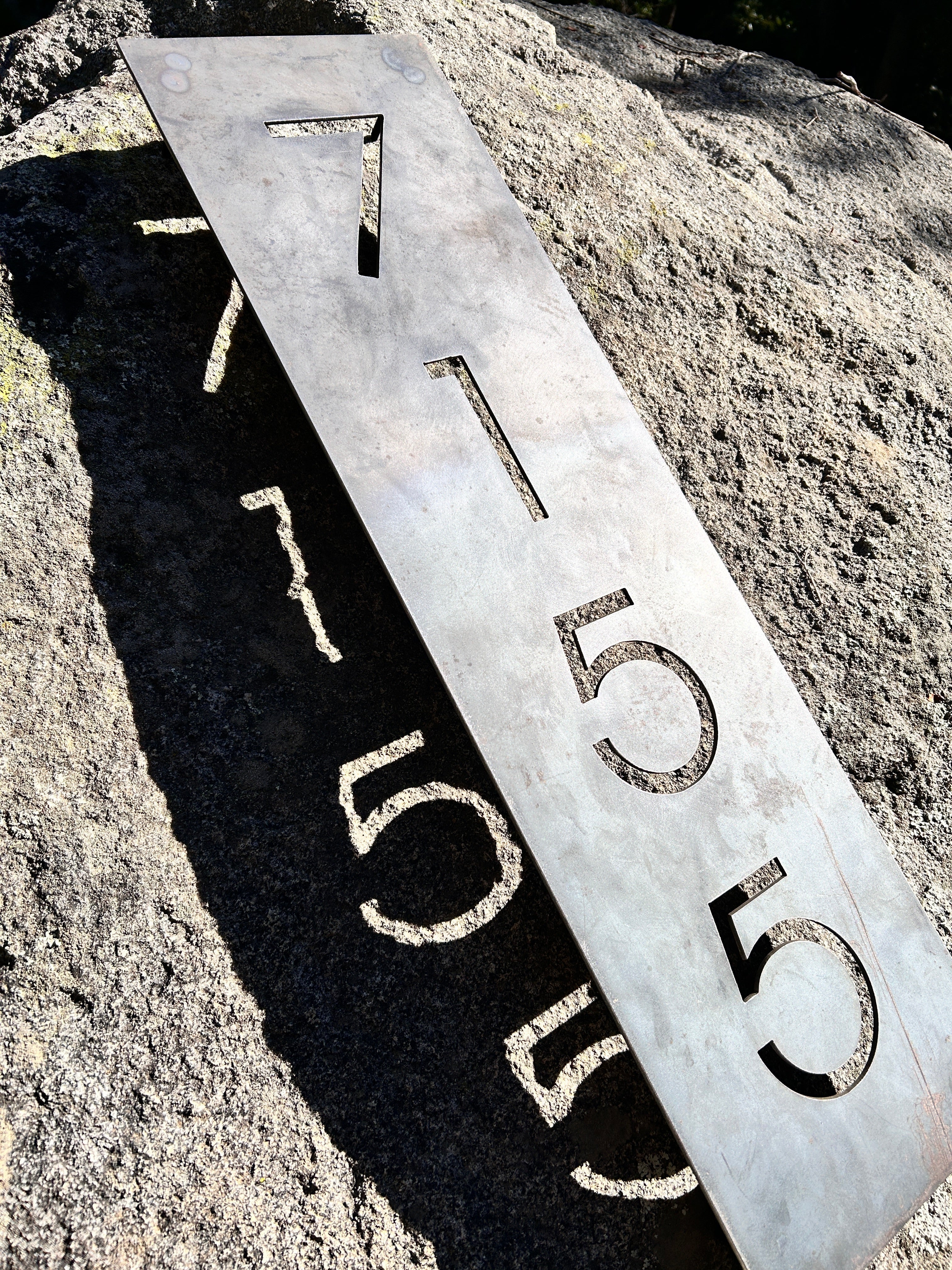 Número Calado en Placa Número