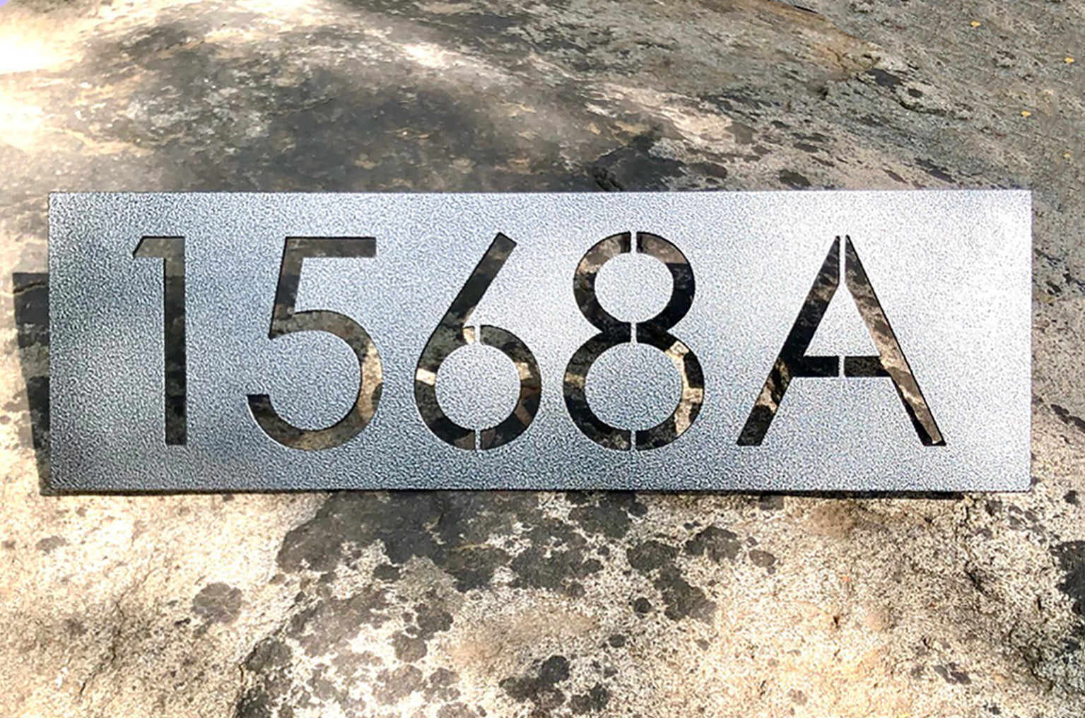 Número Calado en Placa Número