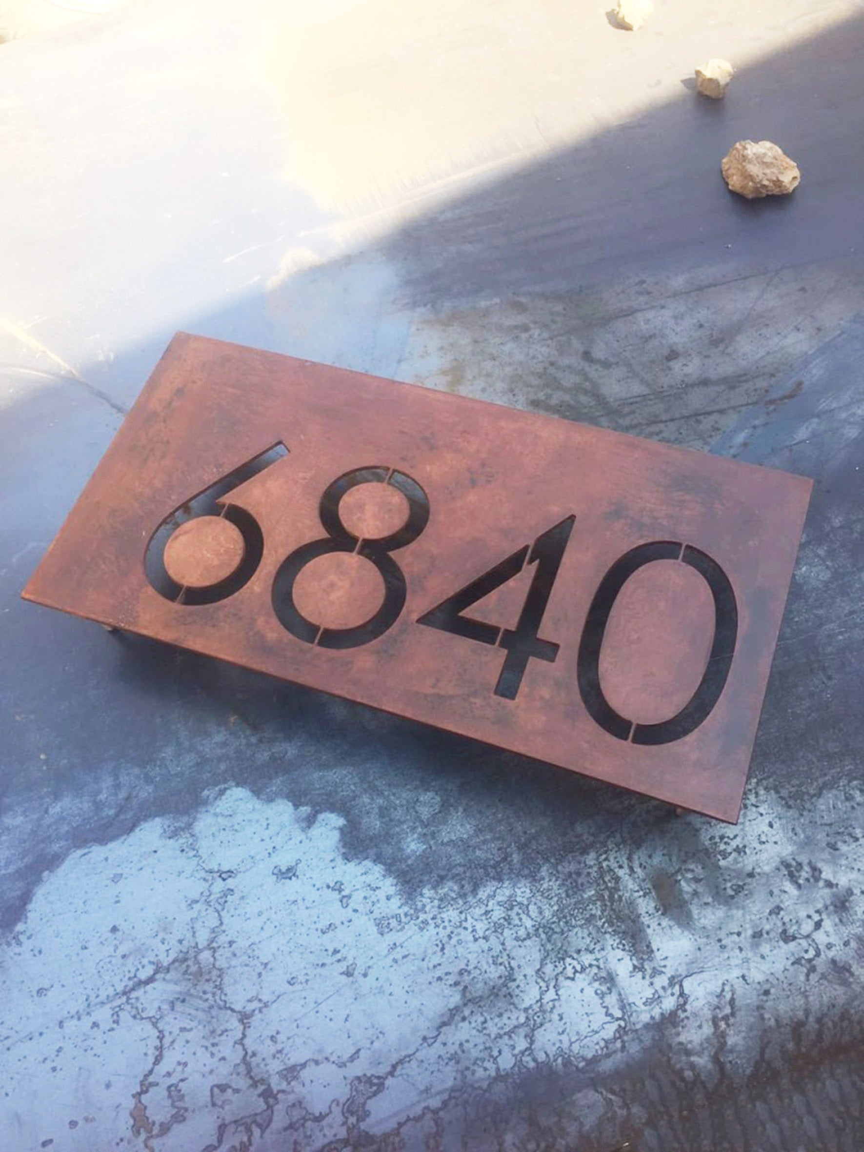 Número Calado en Placa Número