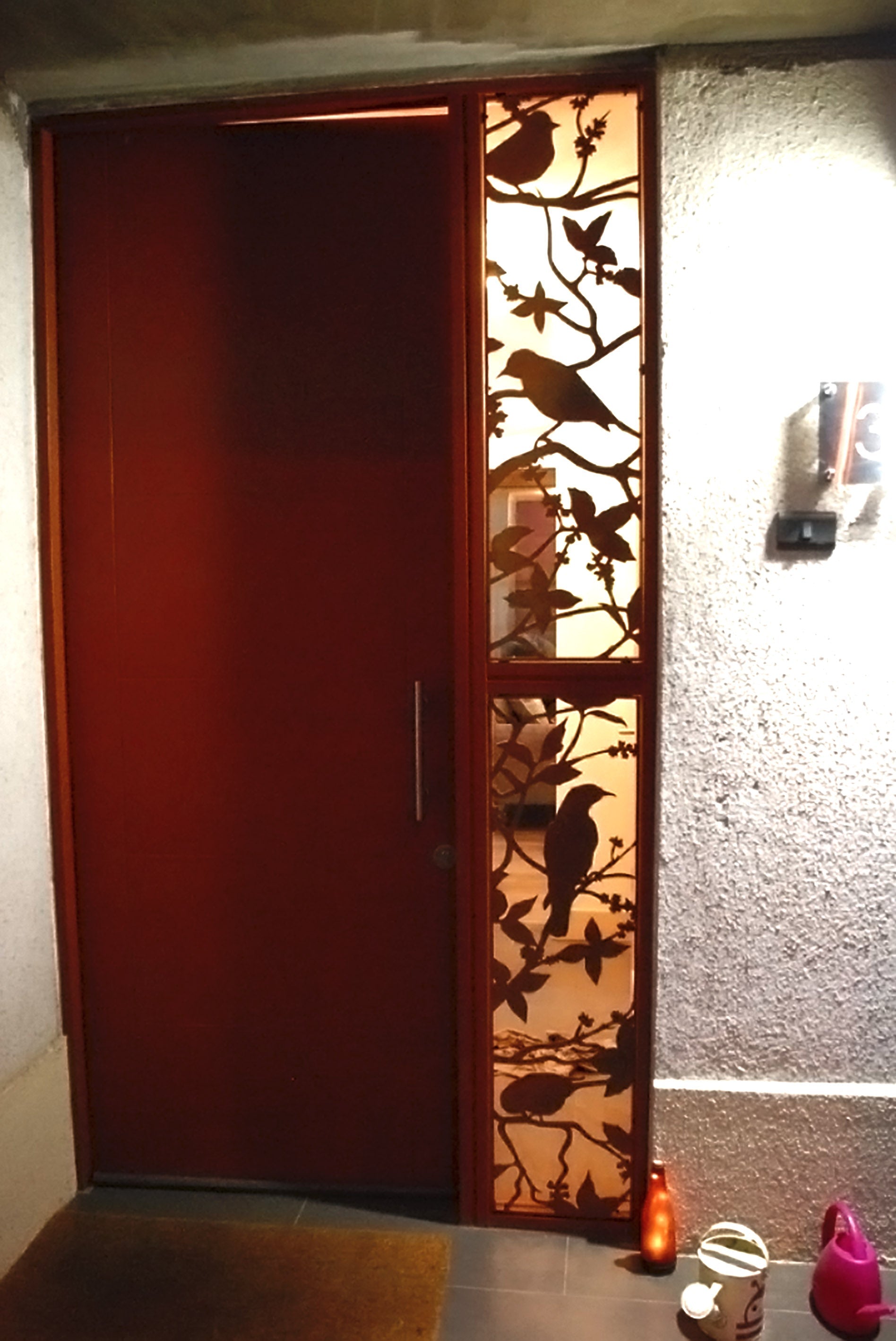 Celosías metálicas decorativas - Rejas acero Chile diseño exclusivo protección ventanas, foto cliente