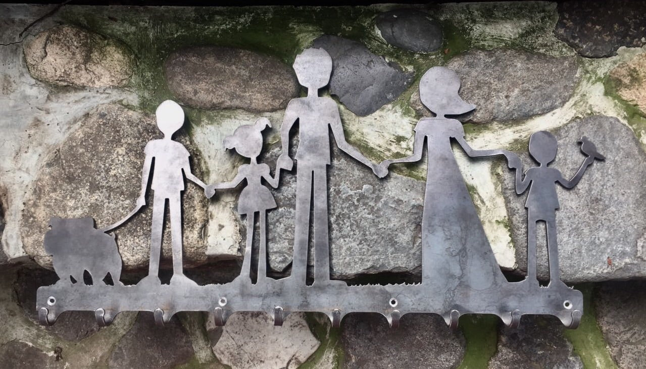 Percheros de Pared Metal con Diseño - Colgadores Personalizados Acero