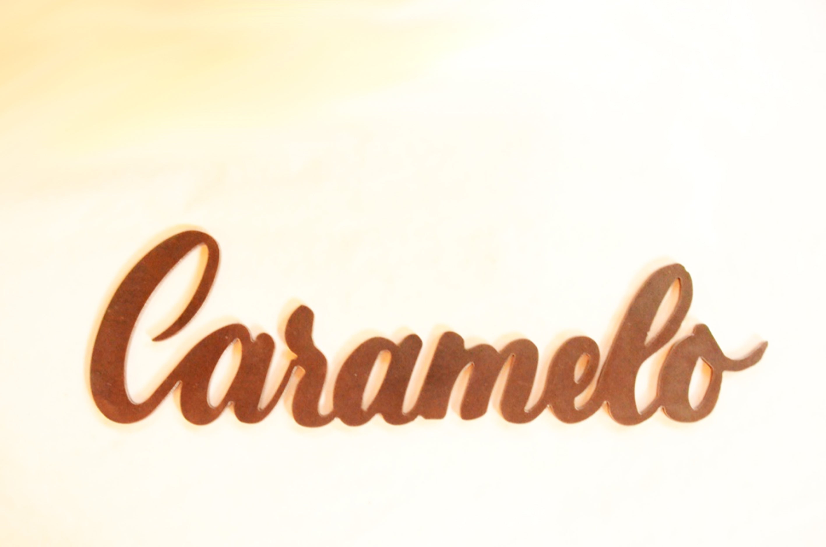 Palabra CARAMELO en acero negro decoración de pared para cocina o living