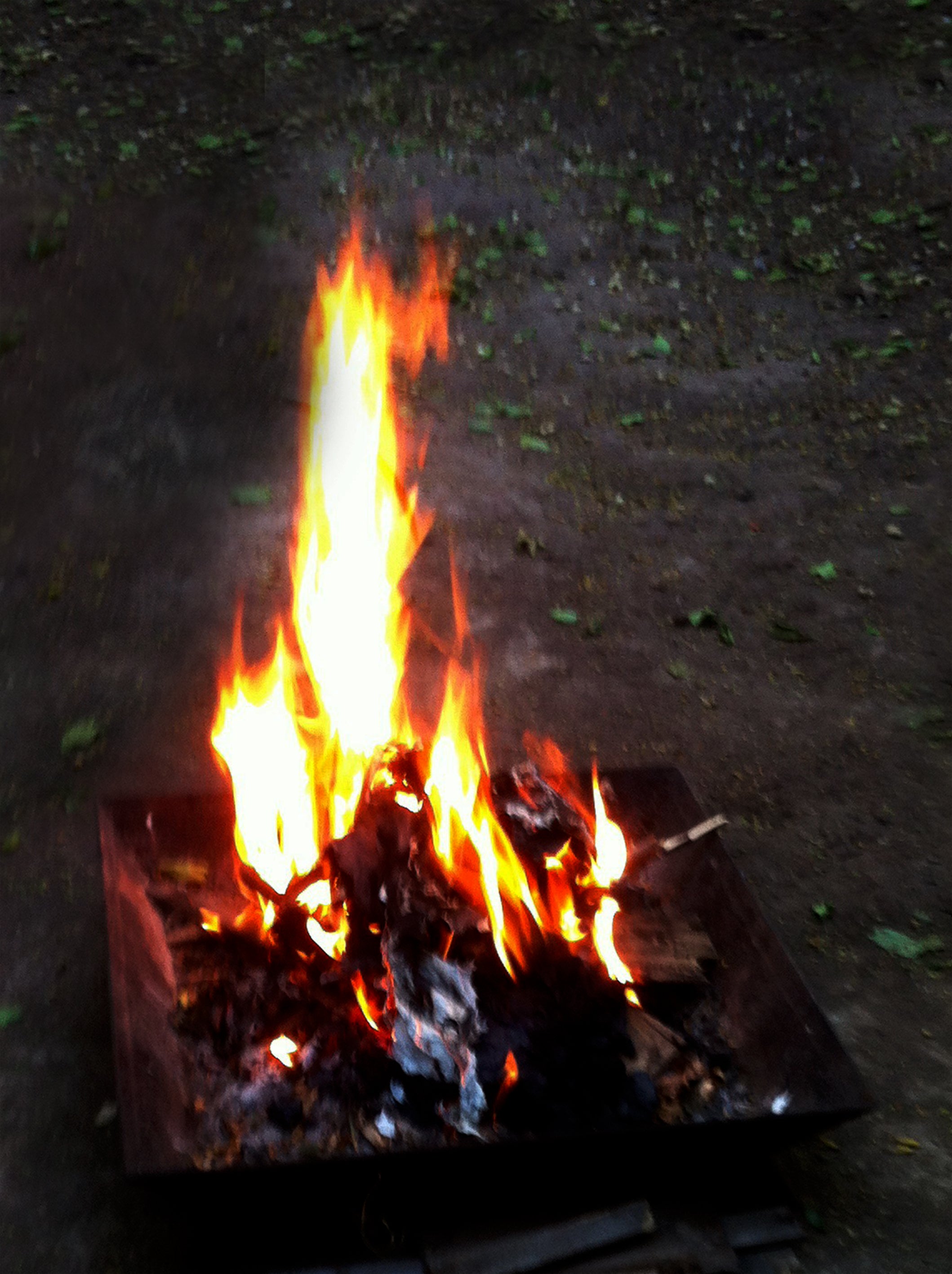 Fogón y Parrilla ,IronPig , Fuego, chile, fierro