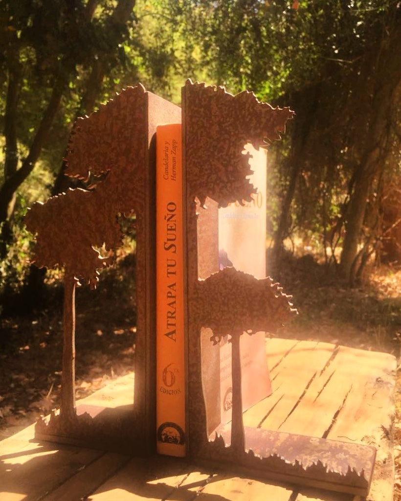 Sujeta libros araucarias acero negro personalizado IronPig decoración hogar Chile